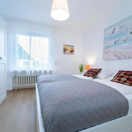 Ostlandstrasse 1 Lachmoewe * 克伦胡森