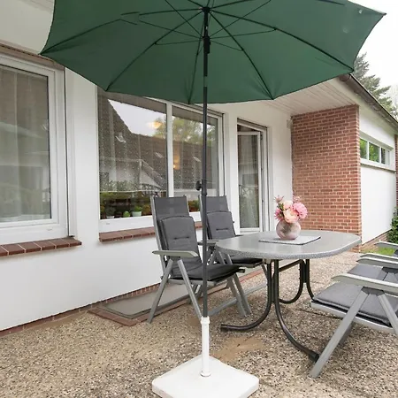 Ostlandstrasse 1 Lachmoewe *